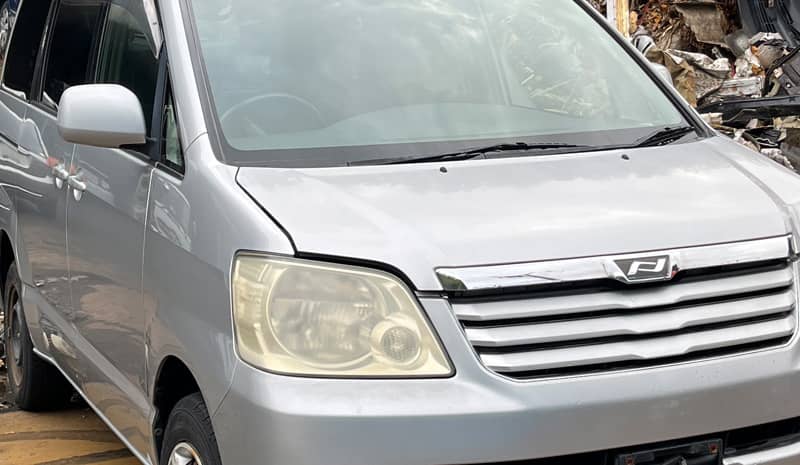 甲斐市のお客様から廃車買取したトヨタノア