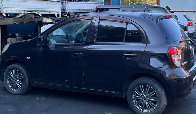 北杜市のお客様から廃車買取した日産マーチ