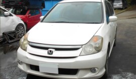 富士吉田市のお客様から廃車買取したホンダ ストリーム