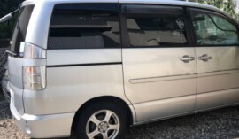 甲府市のお客様から廃車買取したトヨタ ヴォクシー