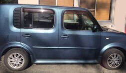 忍野村のお客様から廃車買取した日産キューブ