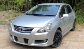 北杜市のお客様から廃車買取したトヨタブレイド