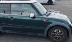 甲斐市のお客様から廃車買取したミニクーパー