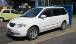 富士川町のお客様から廃車買取したマツダ MPV