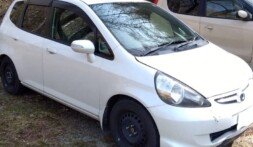山梨市のお客様から廃車買取したホンダフィット