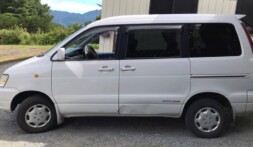 鳴沢村のお客様から廃車買取したトヨタタウンエースノア