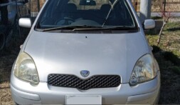 笛吹市のお客様から廃車買取したトヨタヴィッツ