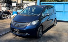 大月市のお客様から廃車買取したホンダフリード